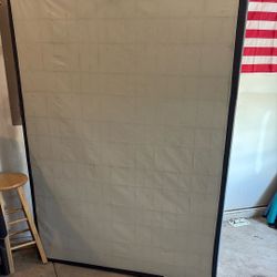 Free Spring Box (queen Size) 