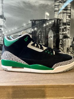 Jordan 3 Pine Green  Size 11 $90