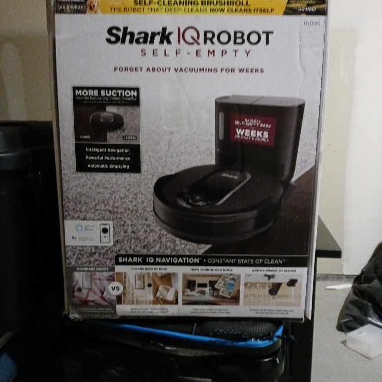 Self Empty Shark IQ Robot Vacuum