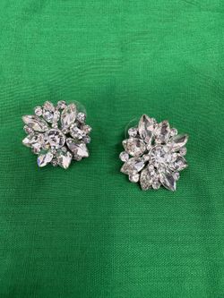 Silver Metal Clear Crystal Cluster Flower Marquise Butterfly Back Earrings