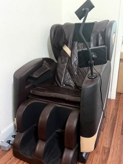 MASSAGE CHAIR