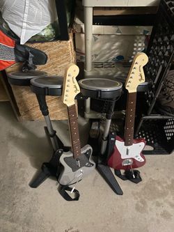 Rock band guitars & drum pad