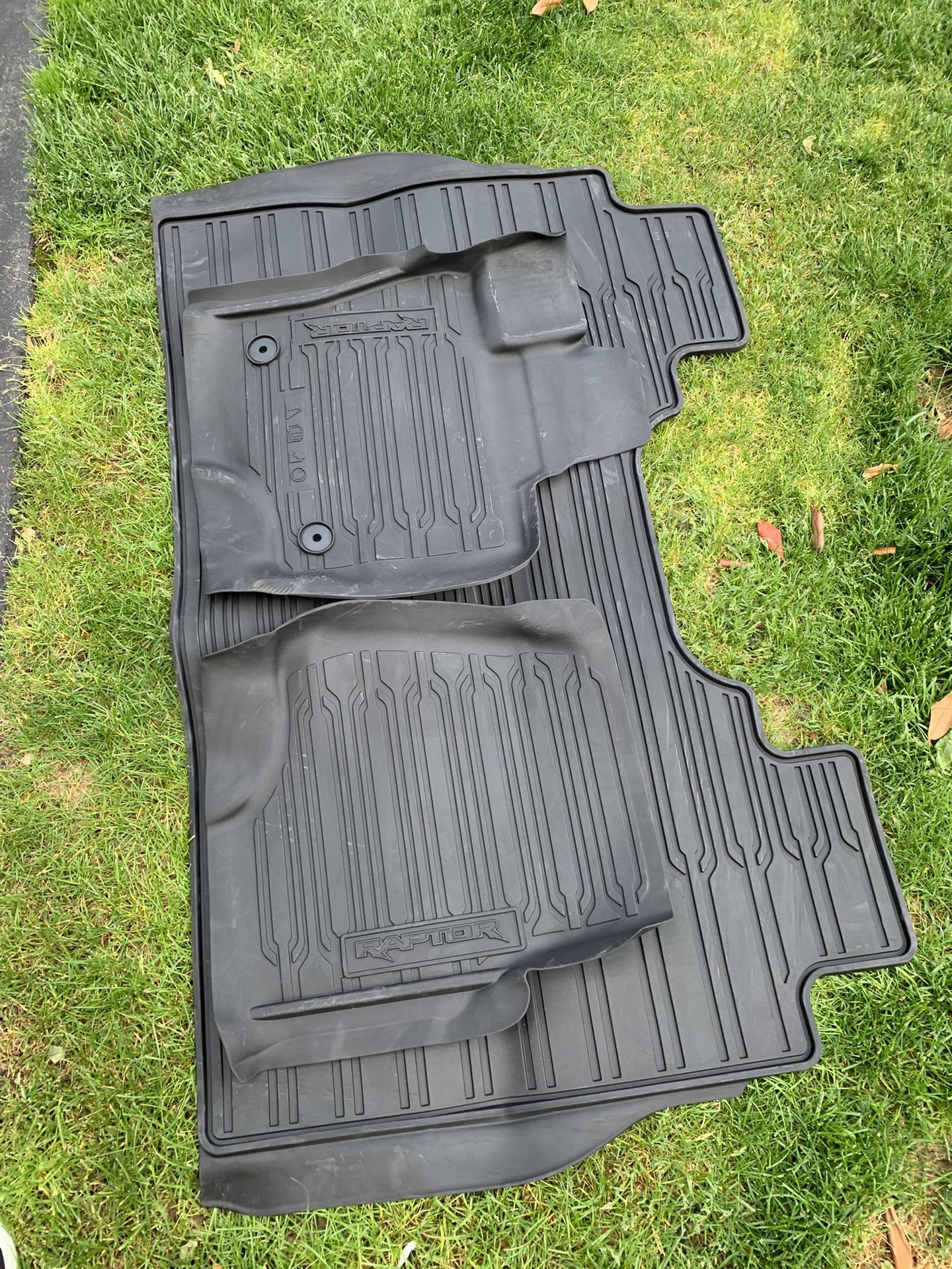 Floor Mats for 4-Door FORD F150 Raptor