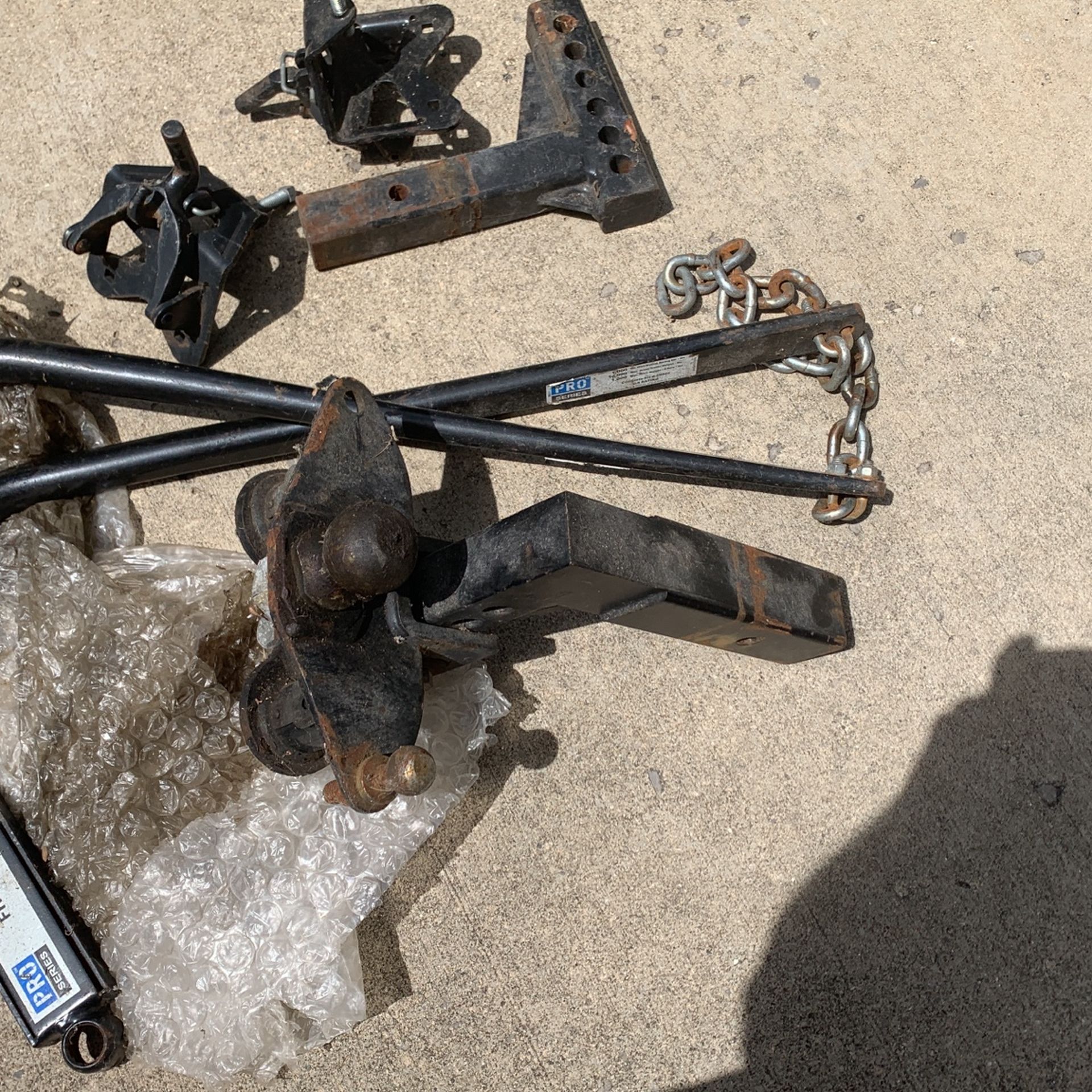 Weight Distribution Hitch With Bars And Sway Bar