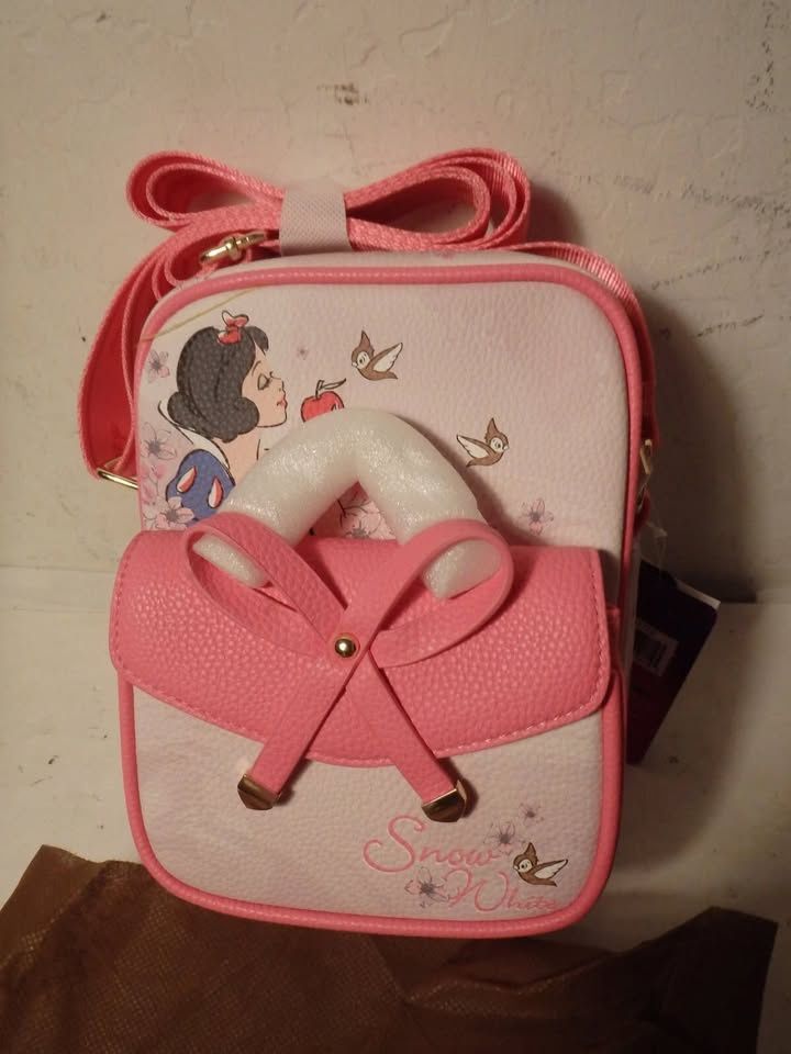 NEW NWT WondaPOP Limited Edition Disney Princess Snow White Mini Backpack K04775