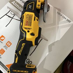 Dewalt XR multitool