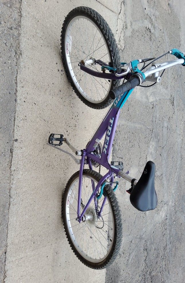 Womens TREK Bicycle