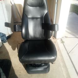 2024 Peterbilt Air Ride seat