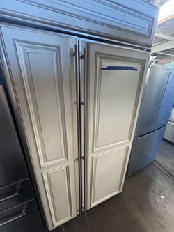 Ge monogram 42”Built-In Side-by-Side Refrigerator Panel-Ready