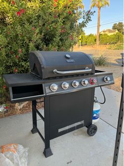 Dyna-Glo 5 burner