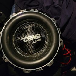 2 Ds18 Hooligan X 12s Like New 