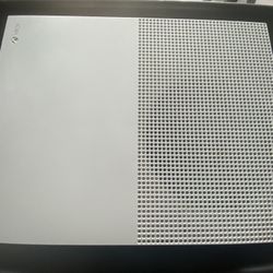 X Box One S - No Cords or Controllers