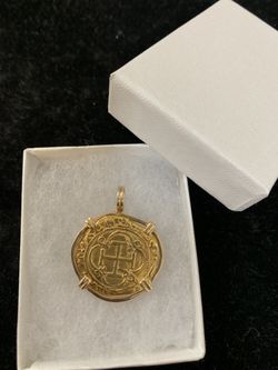 Recreation of Atocha gold coin pendant