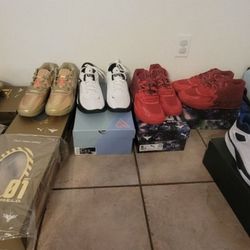 Numerous brand new men's basketball shoes available.  Any shoe for only $100 Kobe Bryant's ice blue crazy 1's size 11.5 Gold LaMelo Ball's size 10, 10