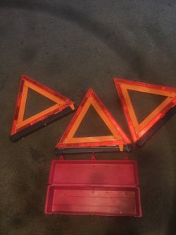 Strato-flare 219 emergency warning triangle flare kit