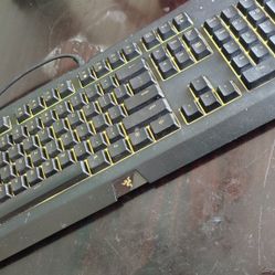 Gaming Razer Keyboard Used Like New And Grew Out Of It
