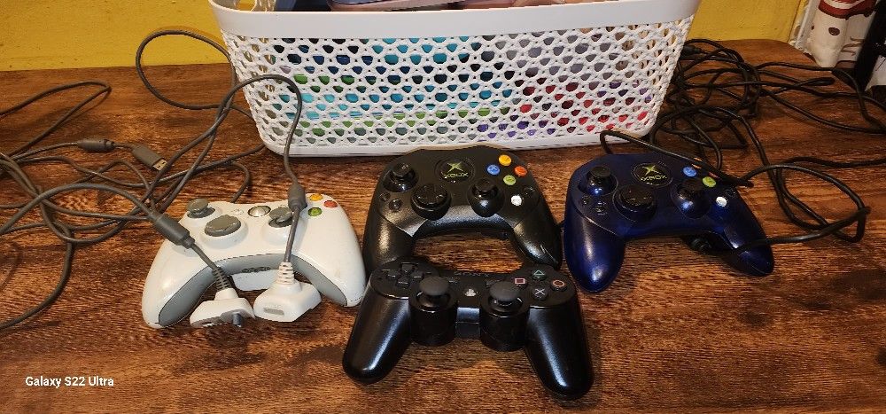 Original Xbox/xbox 360/ps2 Controllers
