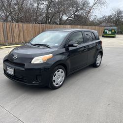 2014 Toyota Scion xD