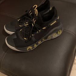 Curry 6 “Thank You”