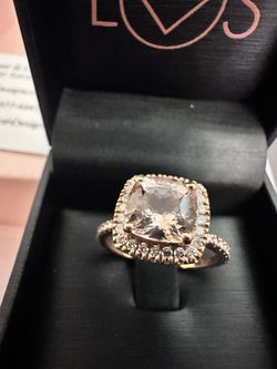 8mm Square cushion Cut Morganite Engagement Ring w .58 Carats Of Diamonds