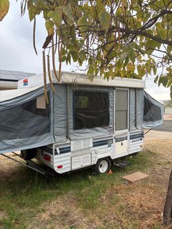 Stamper  Pop-Up Camper Trailer