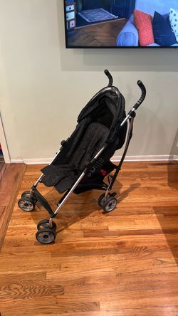 Stroller Black with sun shade