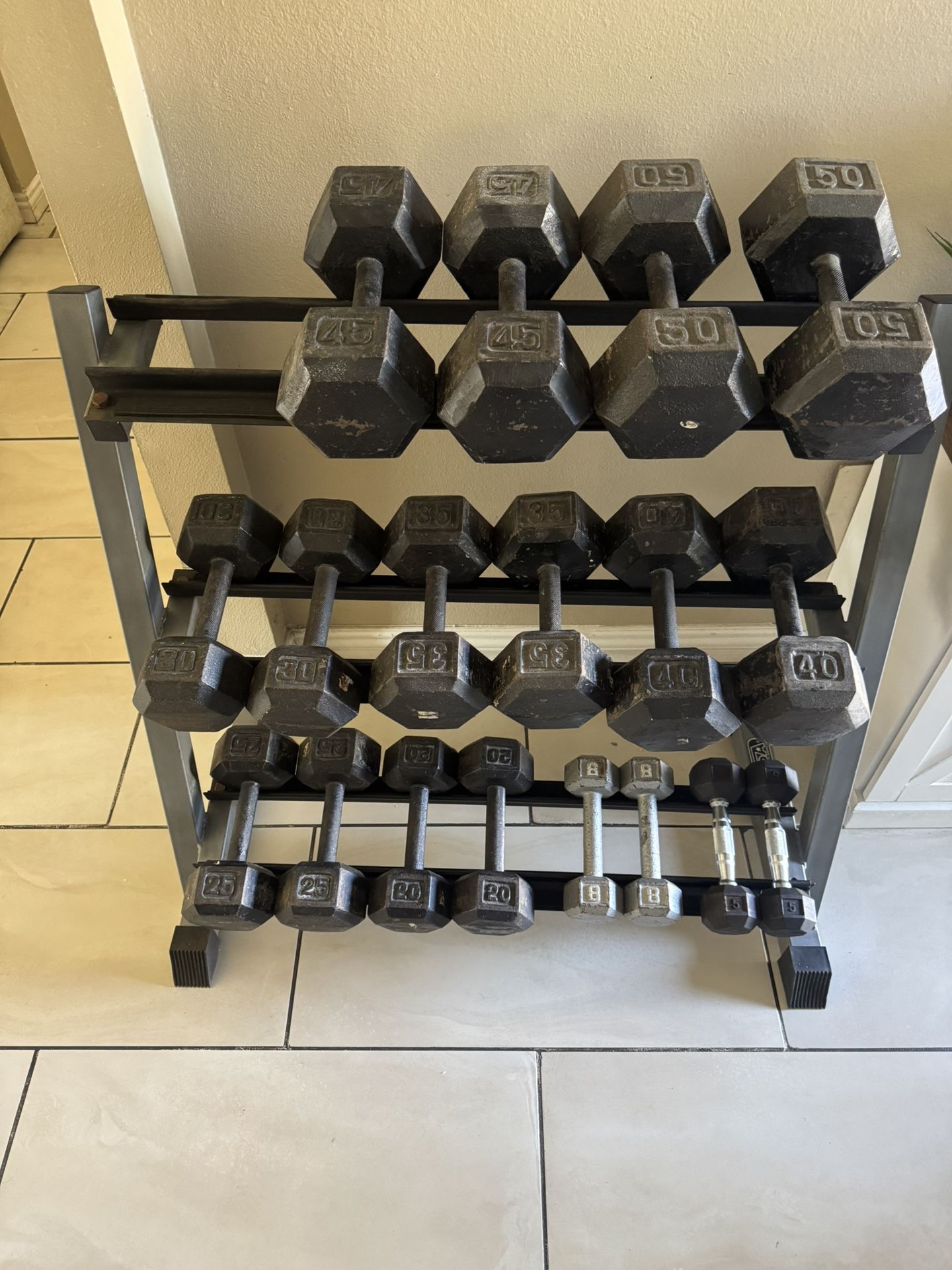 Dumbbells weights 5-50lbs plus rack 516lbs total