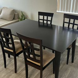 Wooden Dining Table Set With Chairs