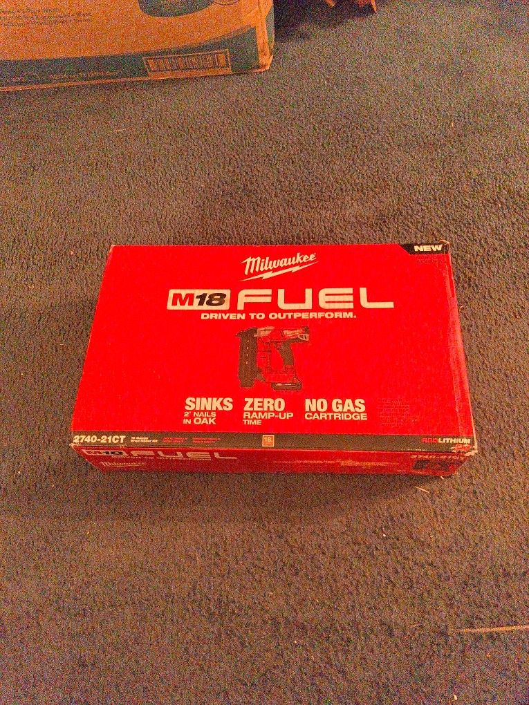 MILWAUKEE M18 FUEL