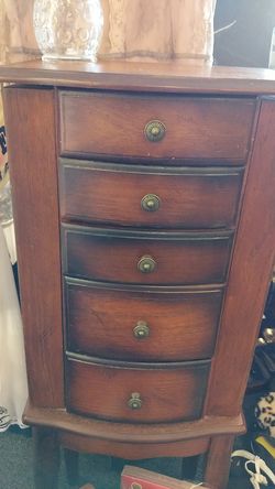 ANTIQUE JEWELRY BOX