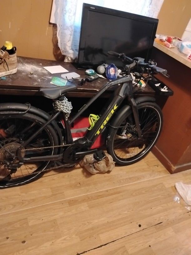 Trek Allant+ 8 S All Black E- Bike 🚲
