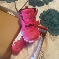 Baby Breast Cancer Lebron  Nike