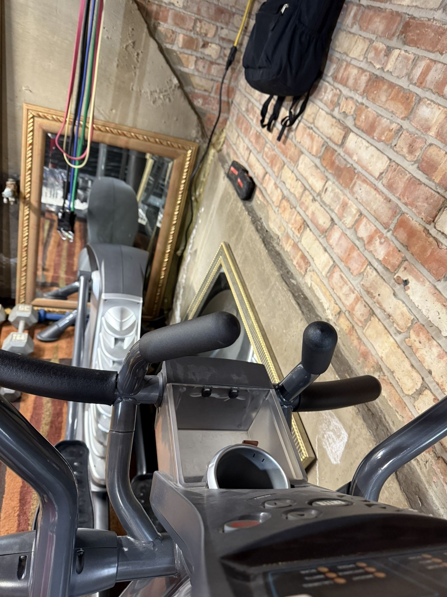 Smooth Fitness Elliptical CE7.4