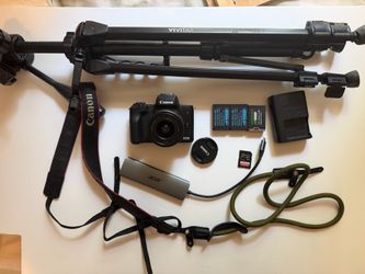 Canon m50 mark 2 with 15-45mm wide lens and accessories