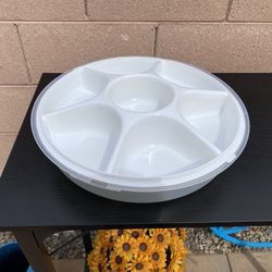 7 Divided Compartment Plastic Food Storage Caddy w/ Locking Lid 