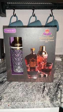 Crown Royal 7-Piece Cocktail Shaker Set