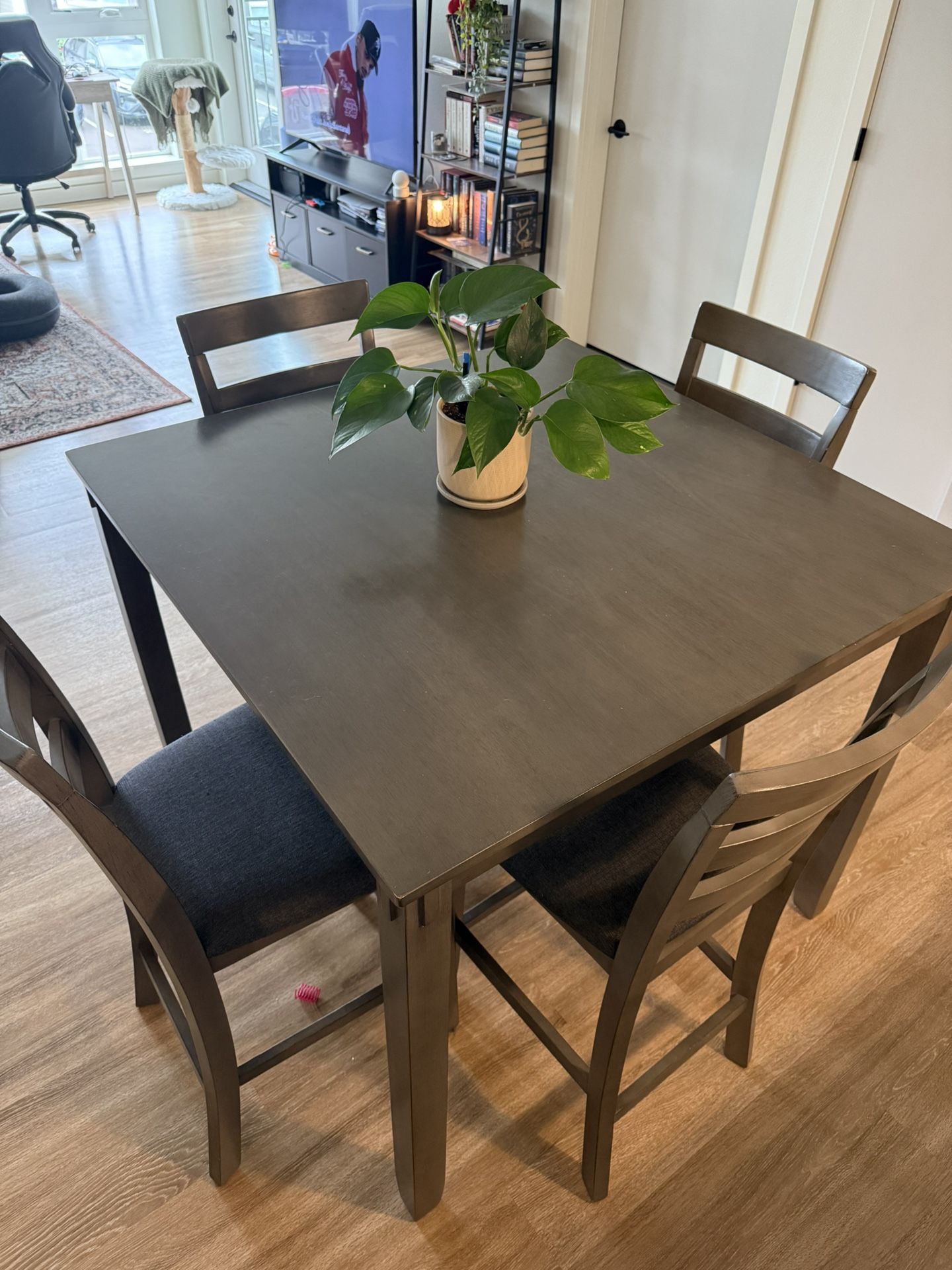 Grey Dining Table With Chairs