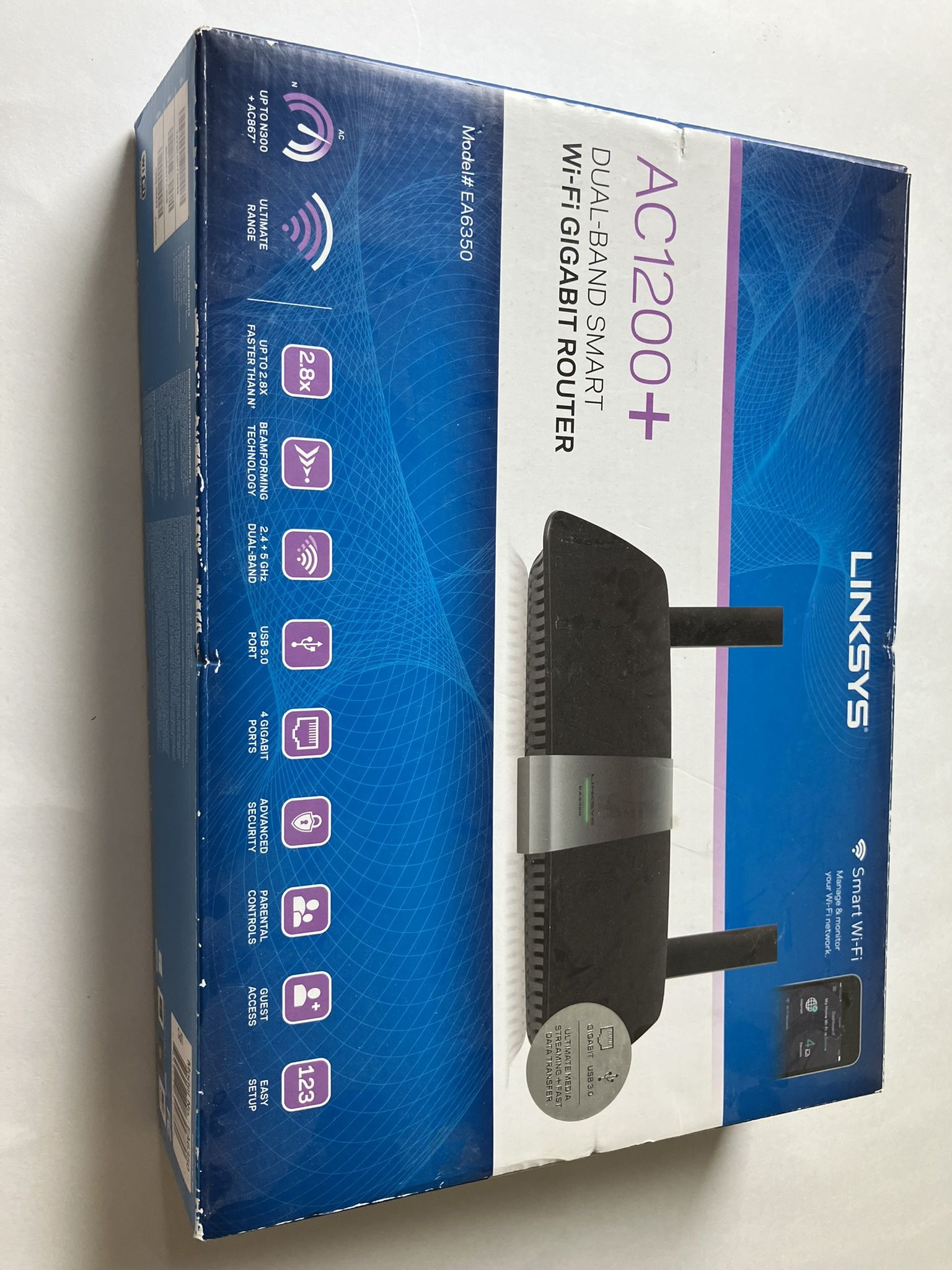 Linksys AC1200+ router