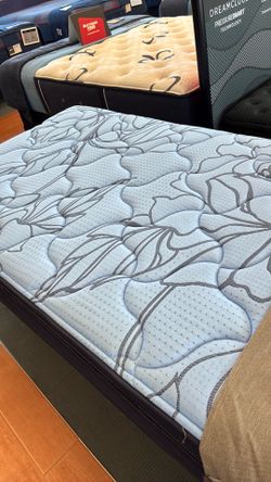 Queen mattress and power base $500.