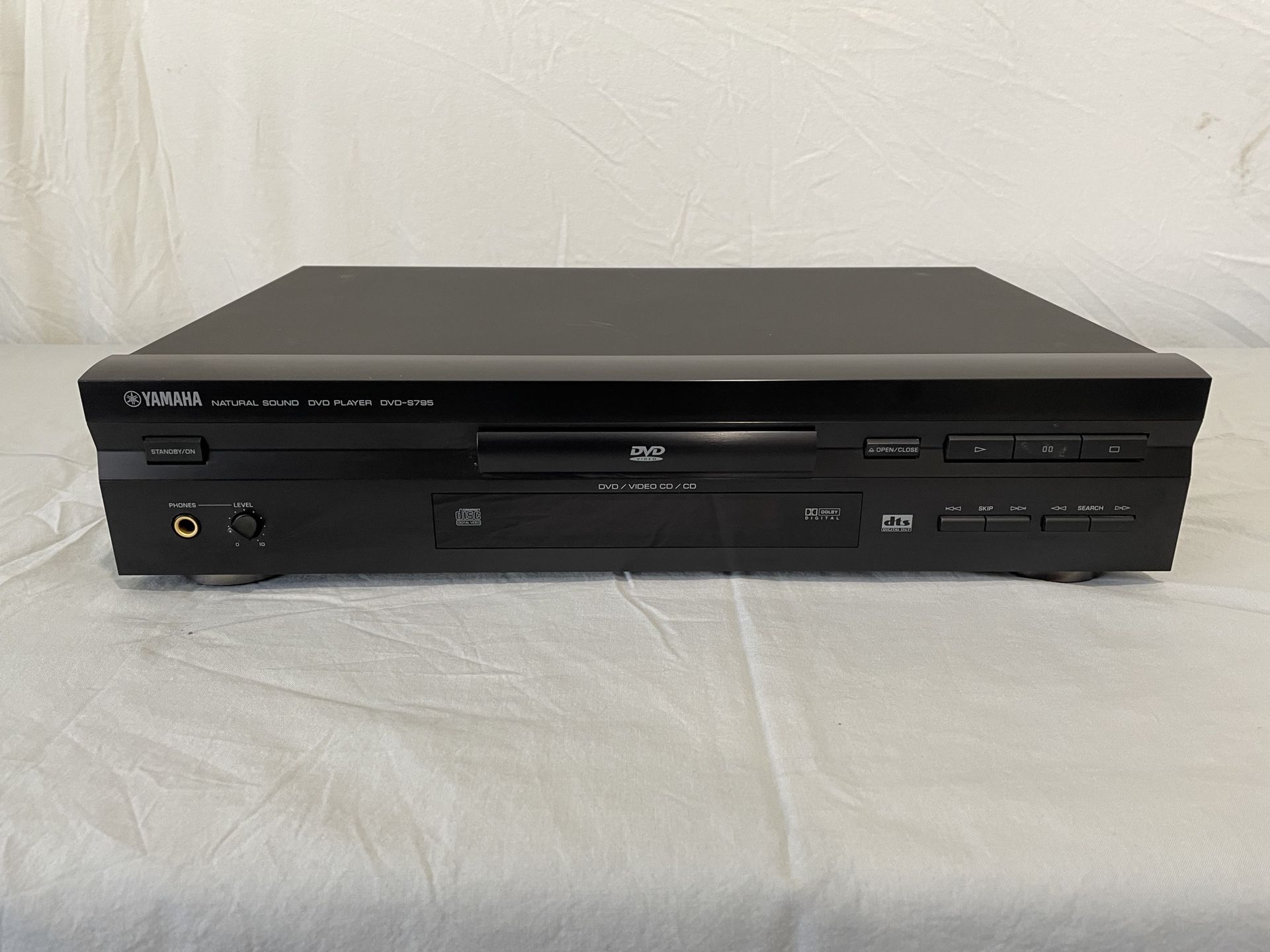 Yamaha DVD S795 DVD Player