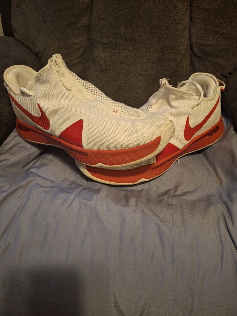 Nike PG4 Size 18 Men