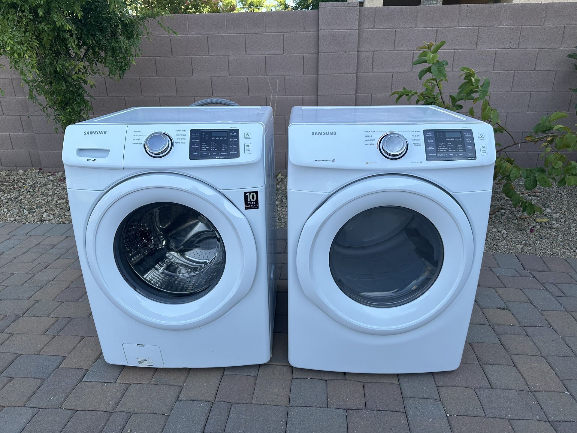 Samsung - Washer And Dryer (Electric) - Excellent condition