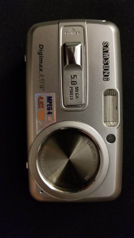 Samsung Digital Camera 5MP, 5x Zoom
