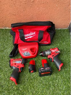 Milwaukee M12 FUEL 12-Volt Lithium-Ion Brushless Cordless Hammer Drill and Impact Driver Combo Kit w/2 Batteries and Bag (2-Tool)