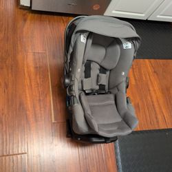 Nuna Pipa Rx Car Seat + Base