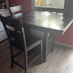 Mesa De Comedor Con 4 Sillas