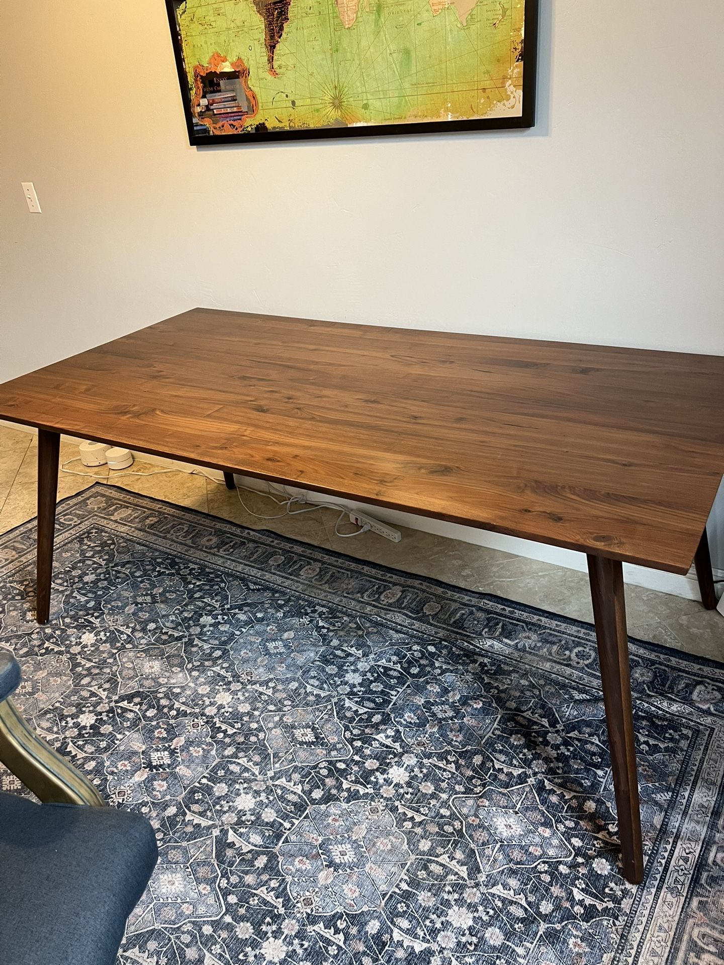 Modern Article Seno Dining Table 