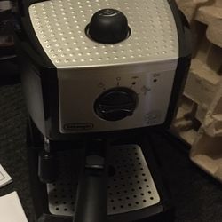 Delonghi espresso machine coffeemaker