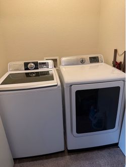 Washer and dryer set