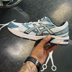 ASICS 1130 Size 10 Unreleased 